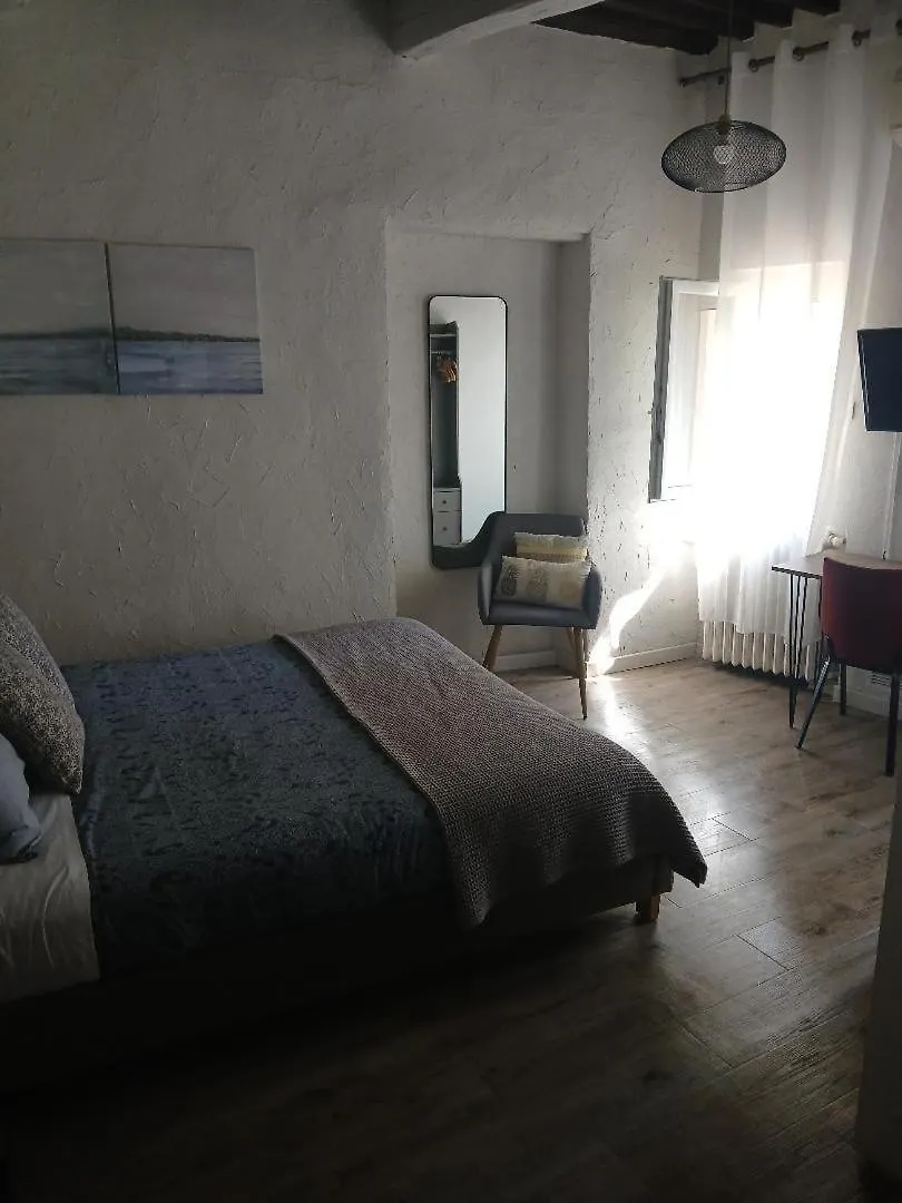 Hotel Saint Florent Orange  2*, Orange (Vaucluse)