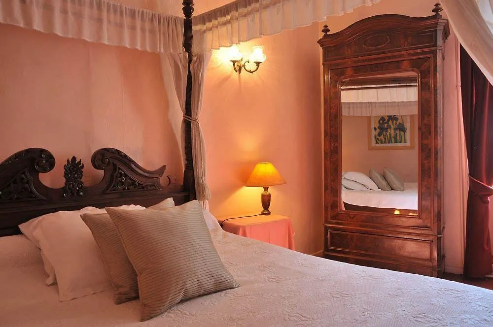 Hotel Saint Florent Orange